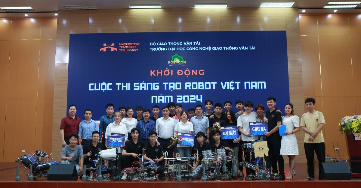 Sinh viên Khoa CNTT với màn thể hiện xuất sắc tại cuộc thi sáng tạo Robot Việt Nam - Robocon 2024 cấp Trường